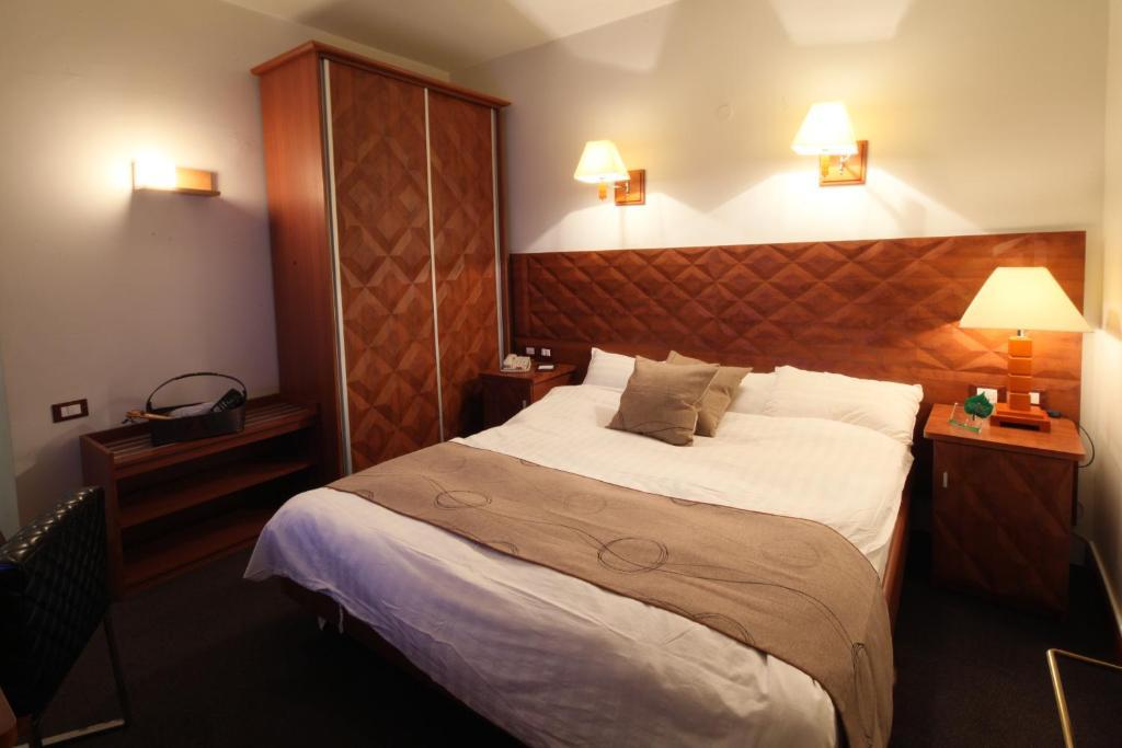 Plasma Hotel Tripoli Kamer foto