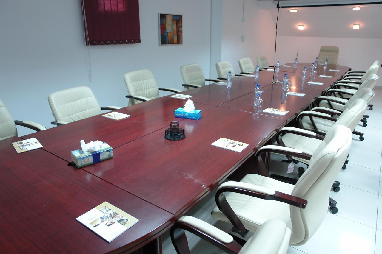 Plasma Hotel Tripoli Buitenkant foto