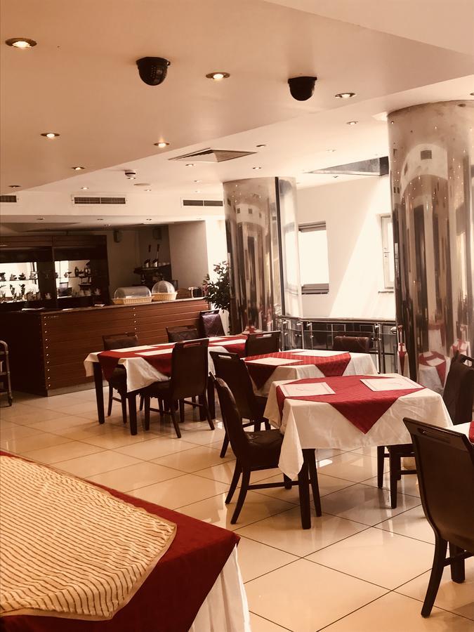 Plasma Hotel Tripoli Buitenkant foto