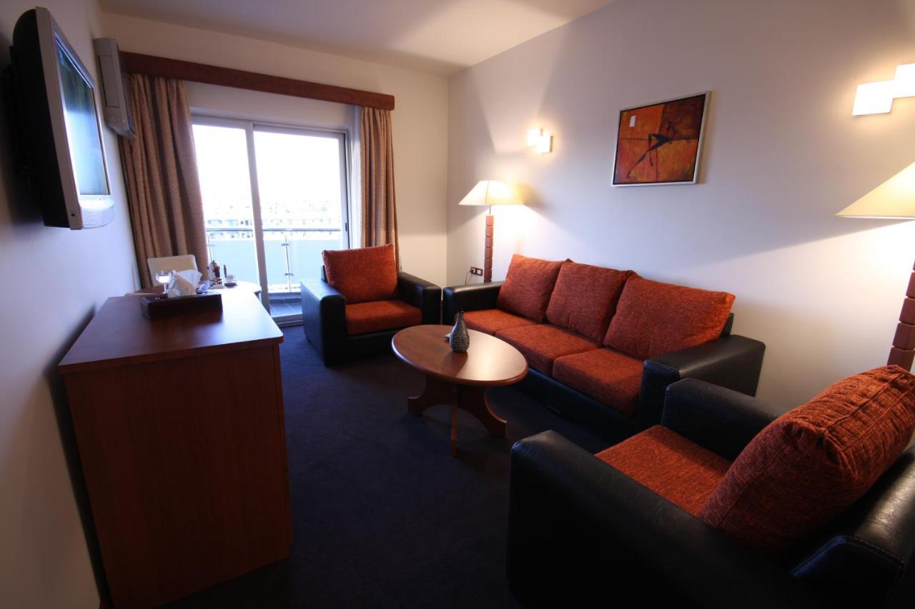 Plasma Hotel Tripoli Buitenkant foto