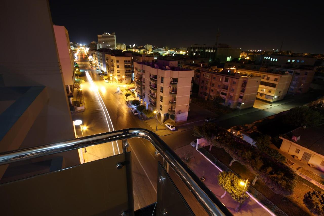 Plasma Hotel Tripoli Buitenkant foto